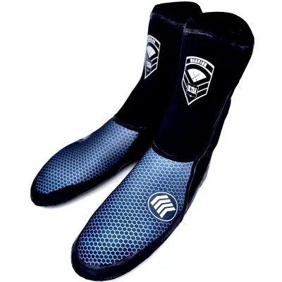 WETTY SURF BOOTS WARRIOR ULTRA CARBON : the hottest surf boots of the world