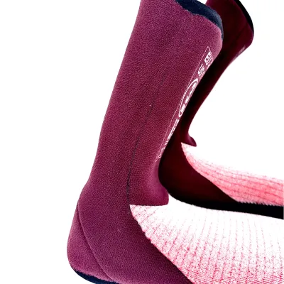 WETTY SURF BOOTS WARRIOR ULTRA CARBON : the hottest surf boots of the world