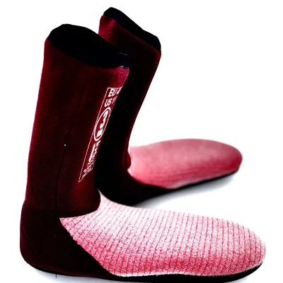 WETTY SURF BOOTS WARRIOR ULTRA CARBON : the hottest surf boots of the world