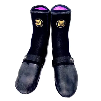 WETTY PRO-SERIE CARBON SURF BOOTIE - Barefoot feeling