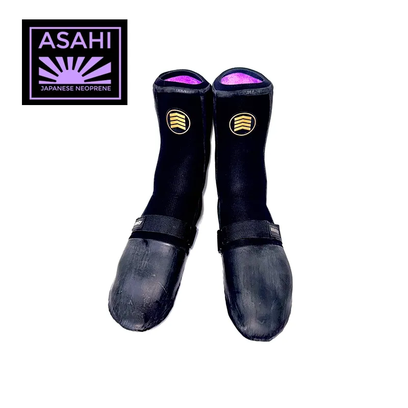 WETTY PRO-SERIE CARBON SURF BOOTIE - Barefoot feeling